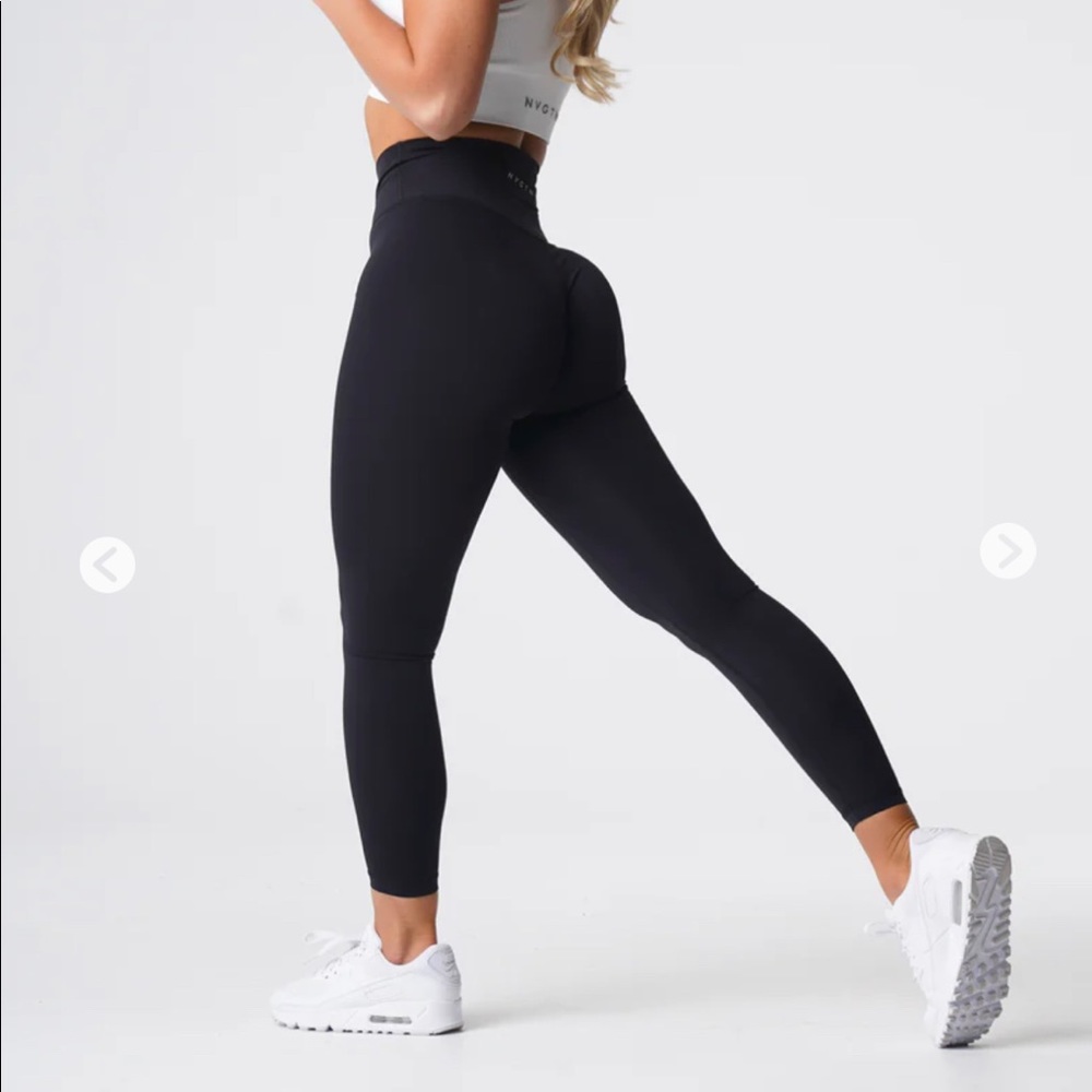 Seamless high rise NVGTN leggings Size M